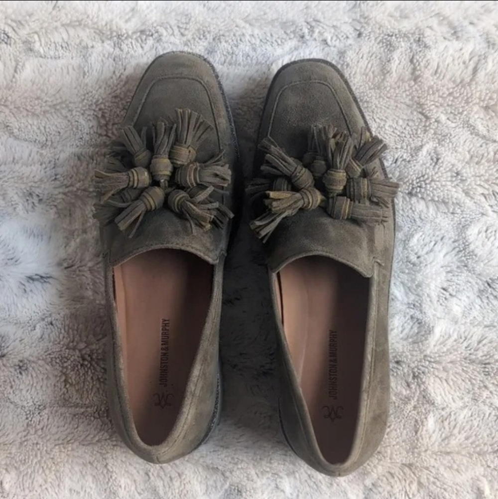 Johnston & Murphy Gracelynn Olive Tassel Platform Loafer - Picture 4 of 7